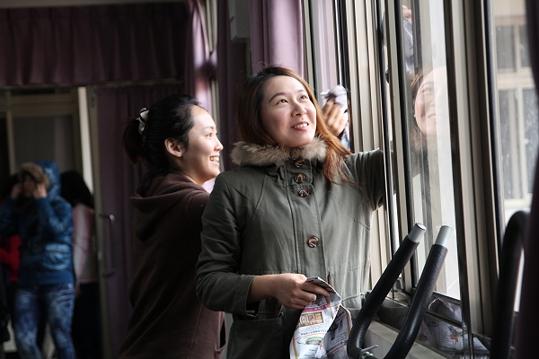 愛心服務志工學習活動 餐旅系學生與華嚴院生開心同樂 - 