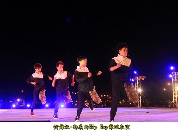 2012苗栗国际烟火节 本校社团亮丽演出 - 