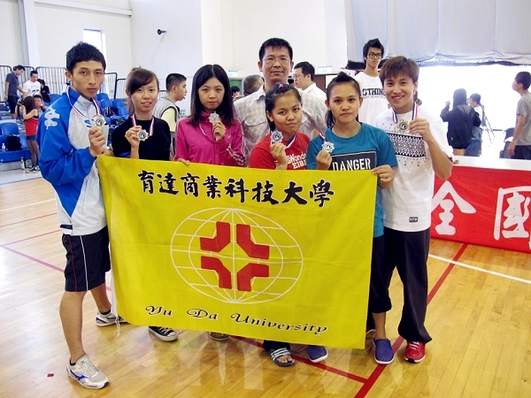 第八届全国散打搏击锦标赛 本校代表队再夺3金3银 - 