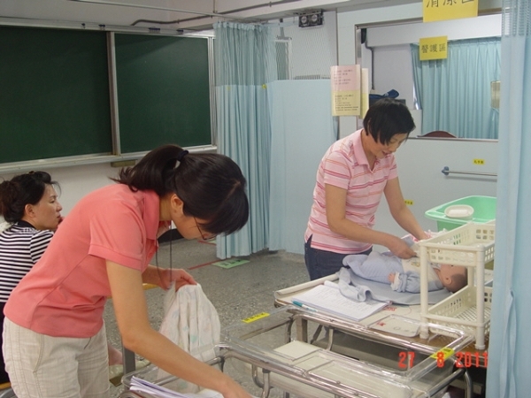 101年度保母職前訓練班開課囉 - 