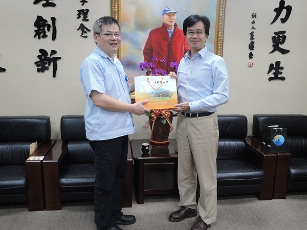 錸德科技訪問育達科大 期能攜手共進開拓產學合作 - 