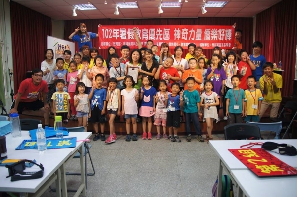 育达科大社团快乐下乡 教育优先暑期不放假 - 