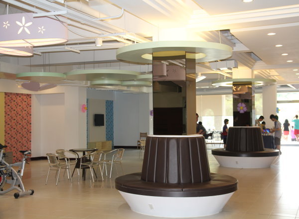  思贤会馆一楼大厅经过整修后，有了全新面貌 - 