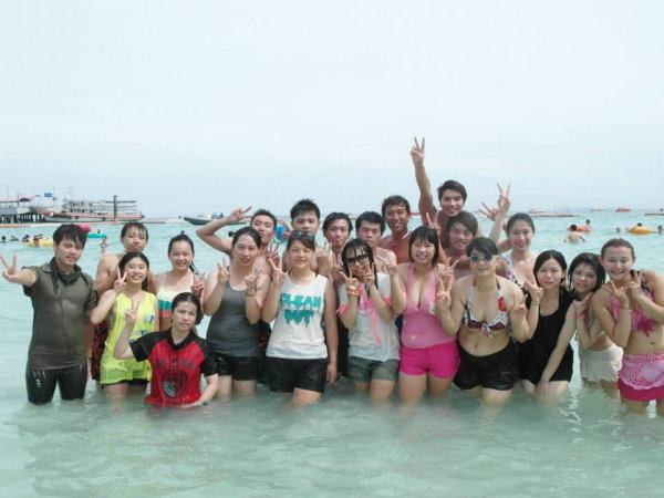   休管系参访同学体验水上游憩活动 - 