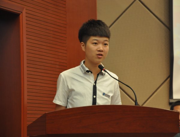 物流班学生代表致词叶蒨同学 - 