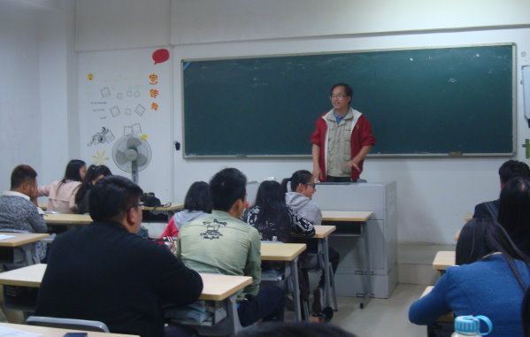 罗国弘老师说明打扫的意义和要领 - 