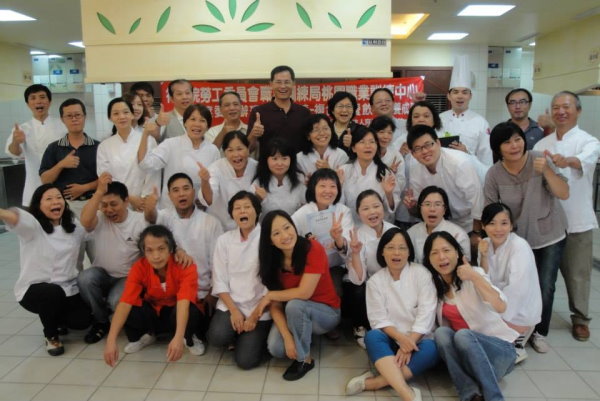 复合式餐饮班结业 学员出路广 - 