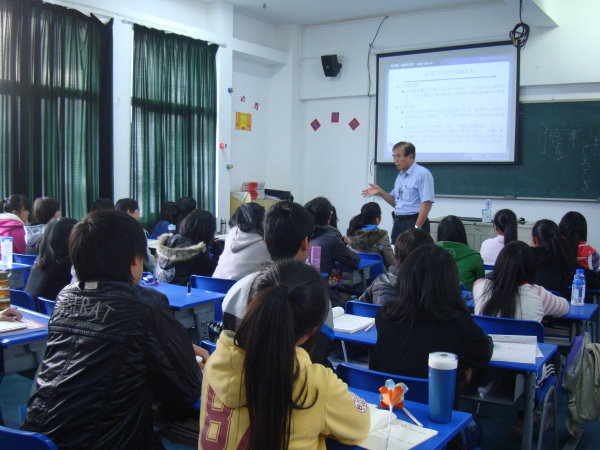 福外育达专班「三不运动」 再次展现育达办学特色、型塑典范 - 