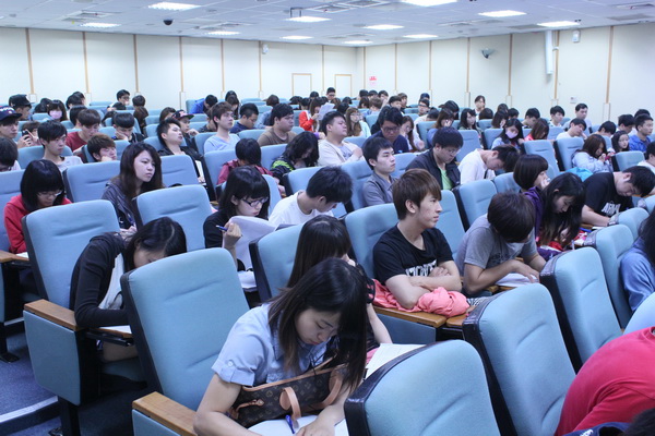 陸委會林祖嘉副主委蒞校演講「服貿協議與兩岸經貿展望」 - - -  - 