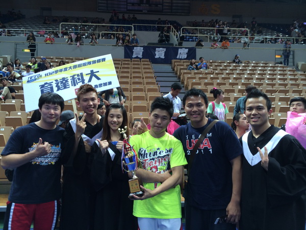 本校競技啦啦隊獲五人小組銅牌 - 