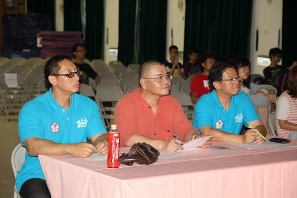 休運系「育見健身教練」成果發表 陽光型男展現肌肉力與美 - -  - 