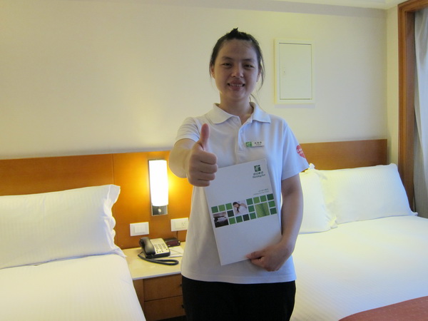 休管系溫雅雲Holiday Inn實習  - 