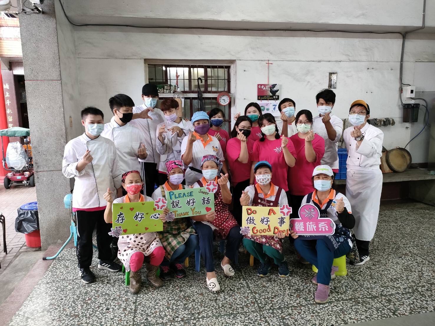 社区长辈共「飨」食光-1