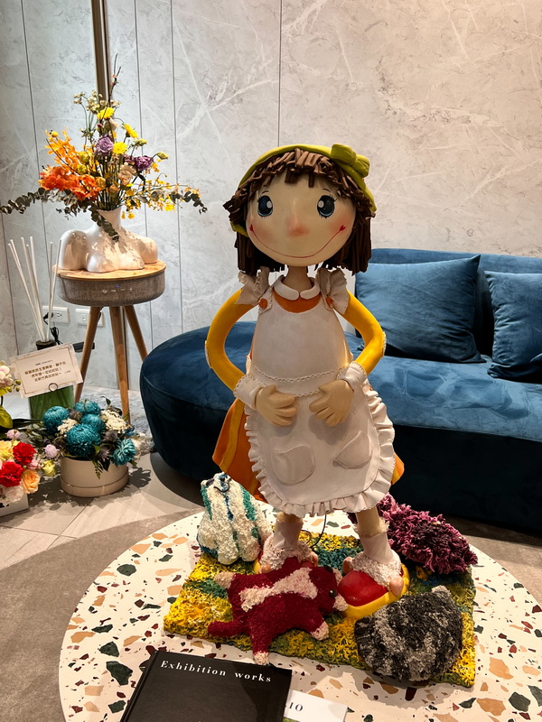 2.1開幕會場陳列李佳玲校友黏土捏塑作品