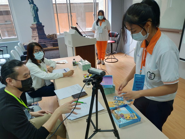 4.1.參賽學生為了爭取佳績，現場展現成果作品