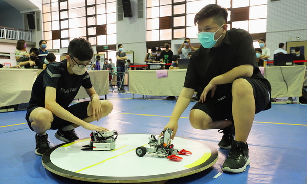 8.1机器人相扑竞赛