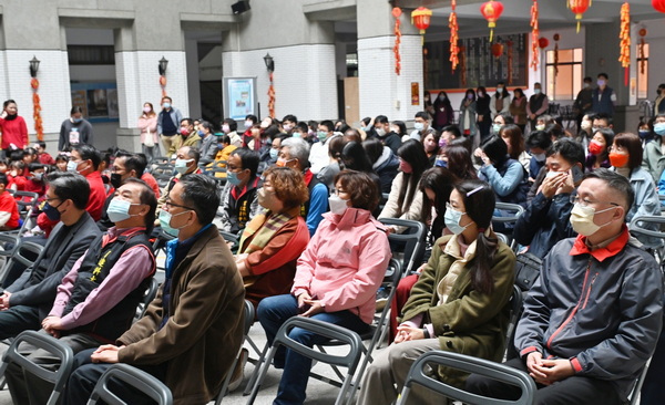 3-1.育达新春团拜「前兔似锦、鸿兔大展」全体教职员踊跃参与