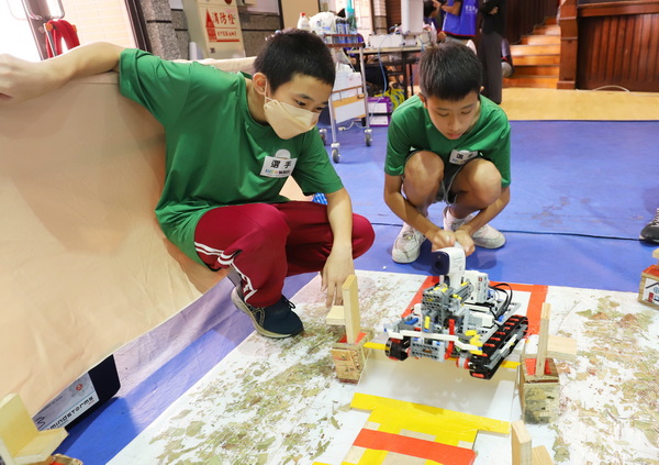 7-1.機器人創意專題競賽